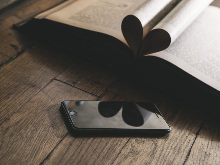 The Role of Online Communities of Practice in Professional Learning